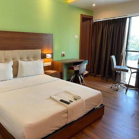 Hotel Byaris International By Bizzgrow Hotels มุมไบ ภายนอก รูปภาพ