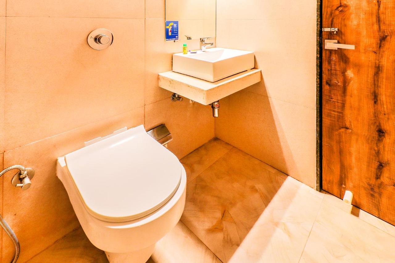 Hotel Byaris International By Bizzgrow Hotels มุมไบ ภายนอก รูปภาพ