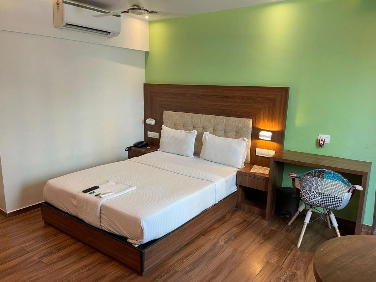 Hotel Byaris International By Bizzgrow Hotels มุมไบ ภายนอก รูปภาพ